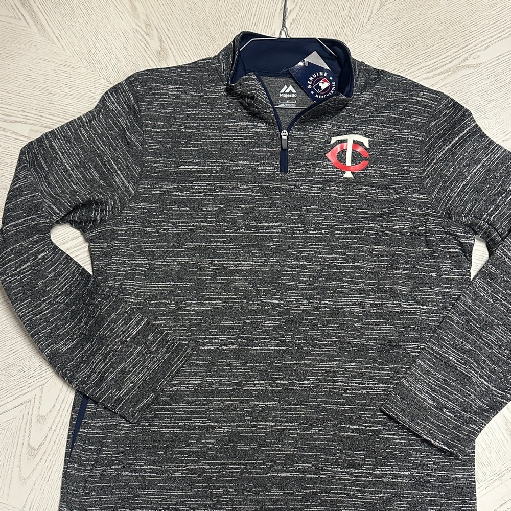Genuine Merchandise Gray Sweater